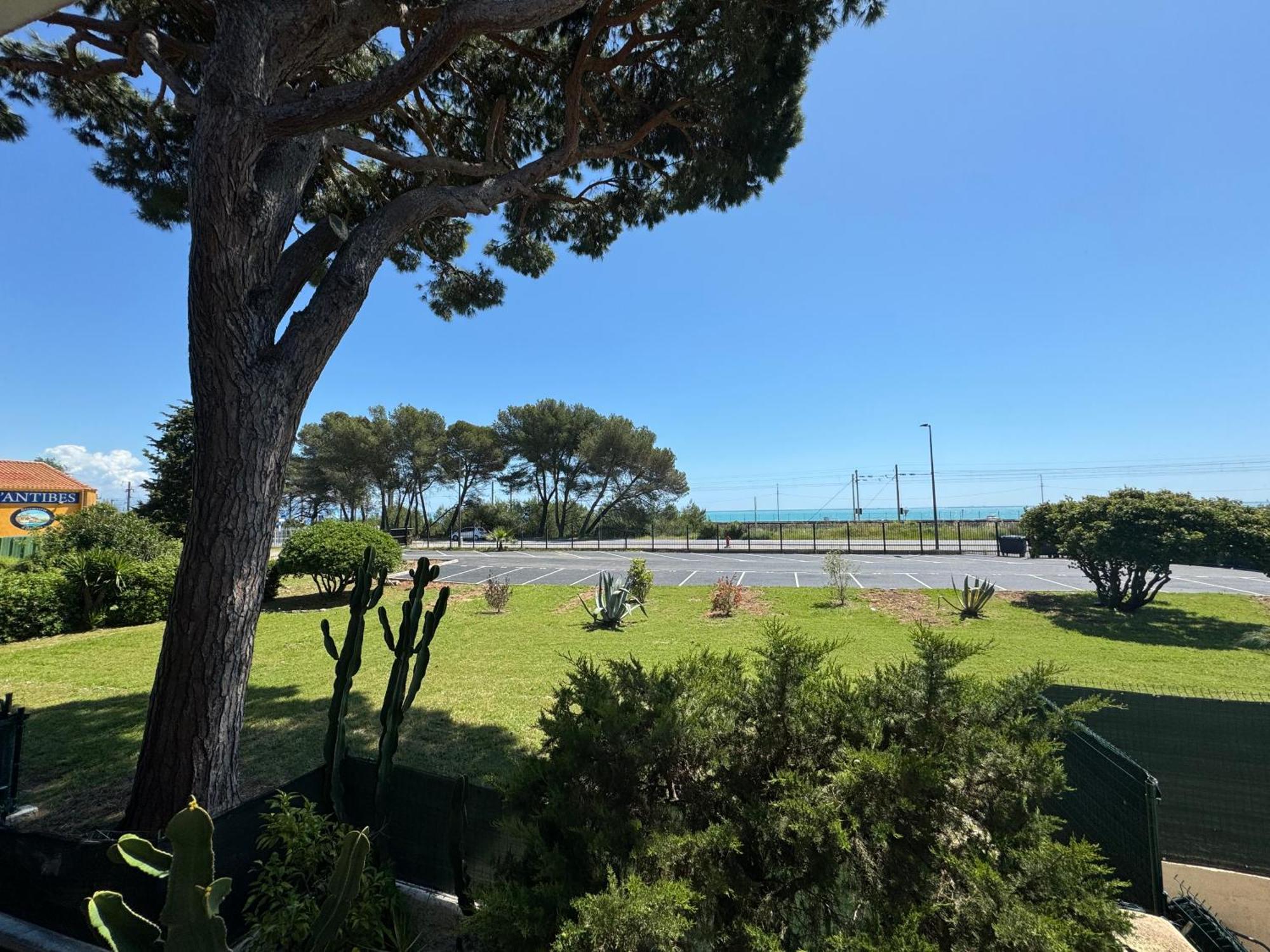 Le Cocon Marin , Vue , Clim , Parking , Piscine *